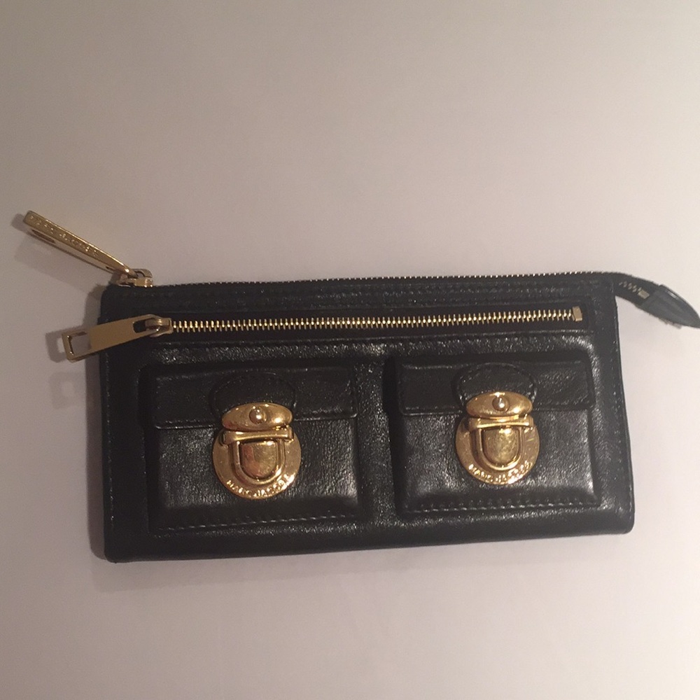 Beautiful Marc Jacobs black leather wallet